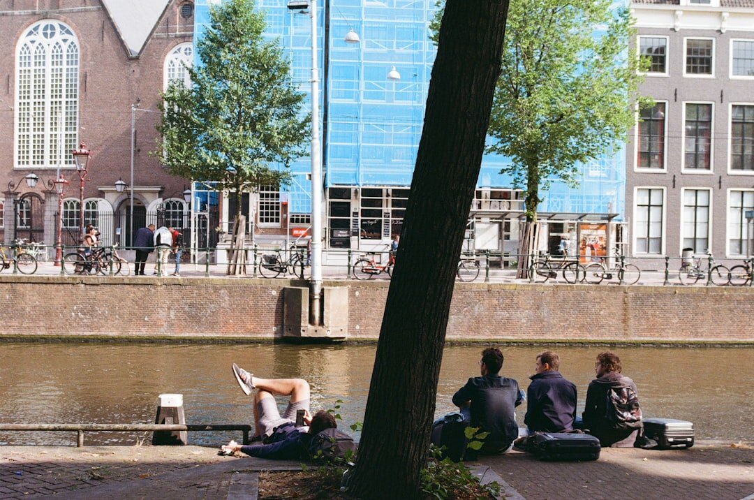 dutch family reading book together